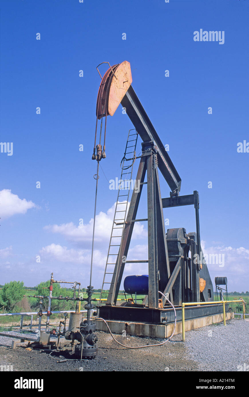 oil production equipment at wellhead Texas Stock Photo