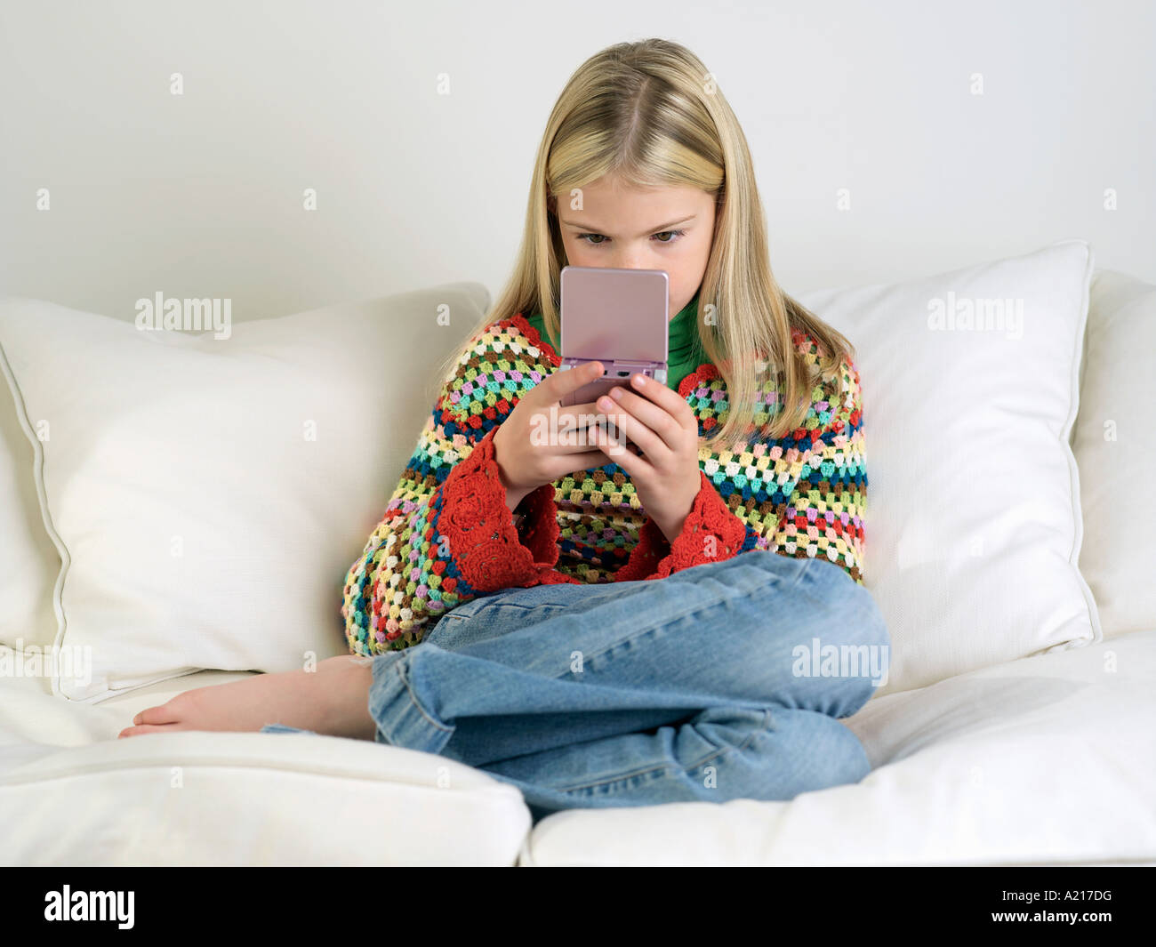 Barefoot girl hi-res stock photography and images - Alamy