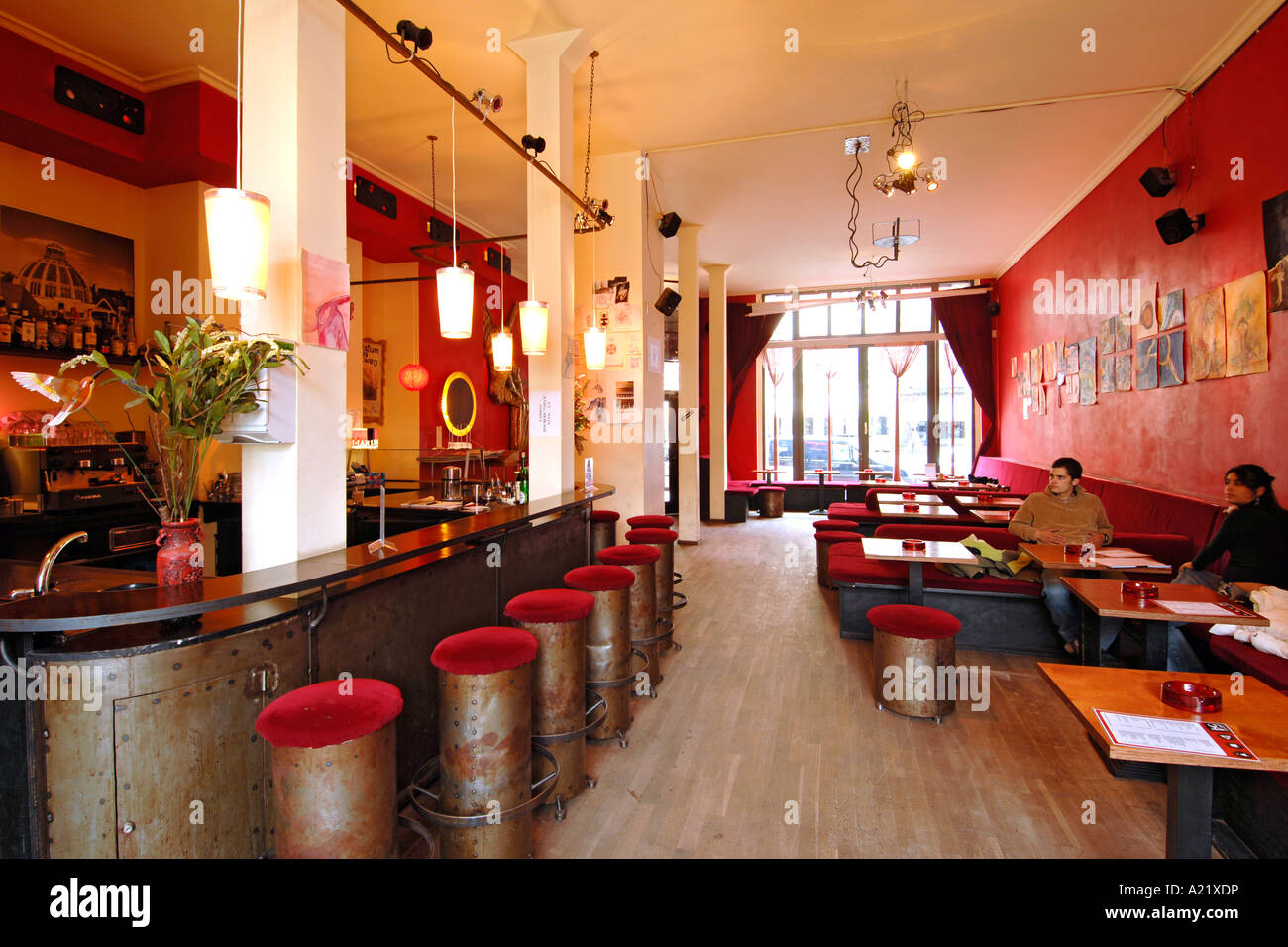 Under 21 Restaurants Near Me / More than 1,000 jobs in danger as Jamie