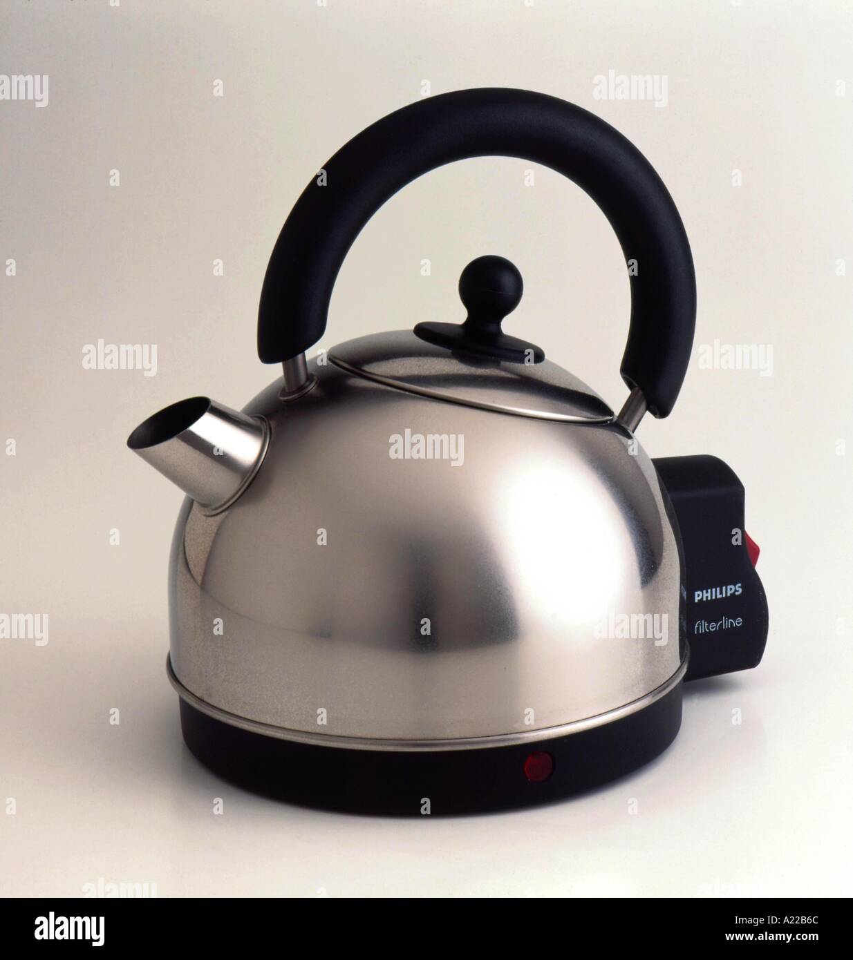 https://c8.alamy.com/comp/A22B6C/modern-electric-kettle-d-wood-A22B6C.jpg