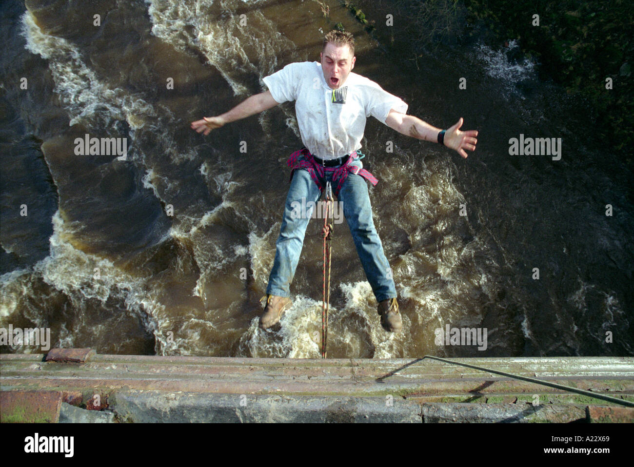 bungee bridge jumpers Stock Photo