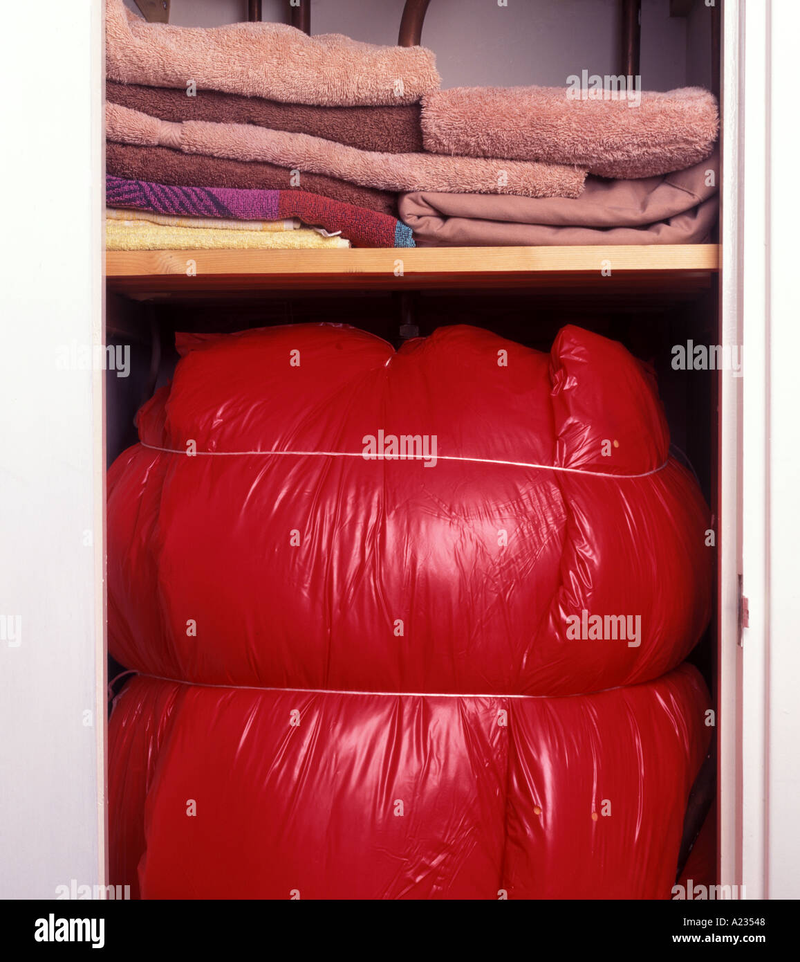 Airing cupboard hi-res stock photography and images - Alamy