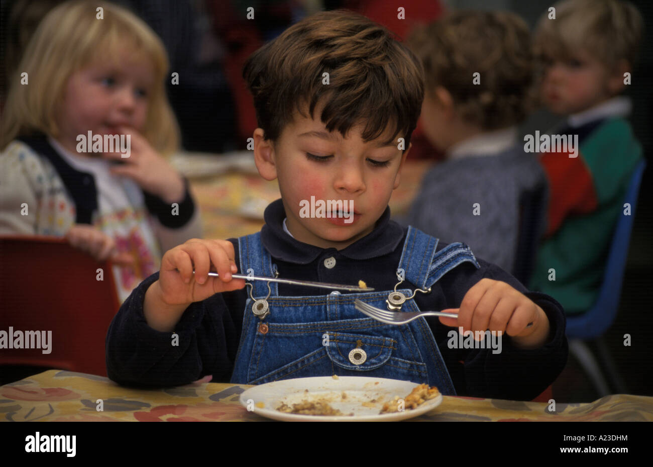 Kids knives and forks hires stock photography and images Alamy