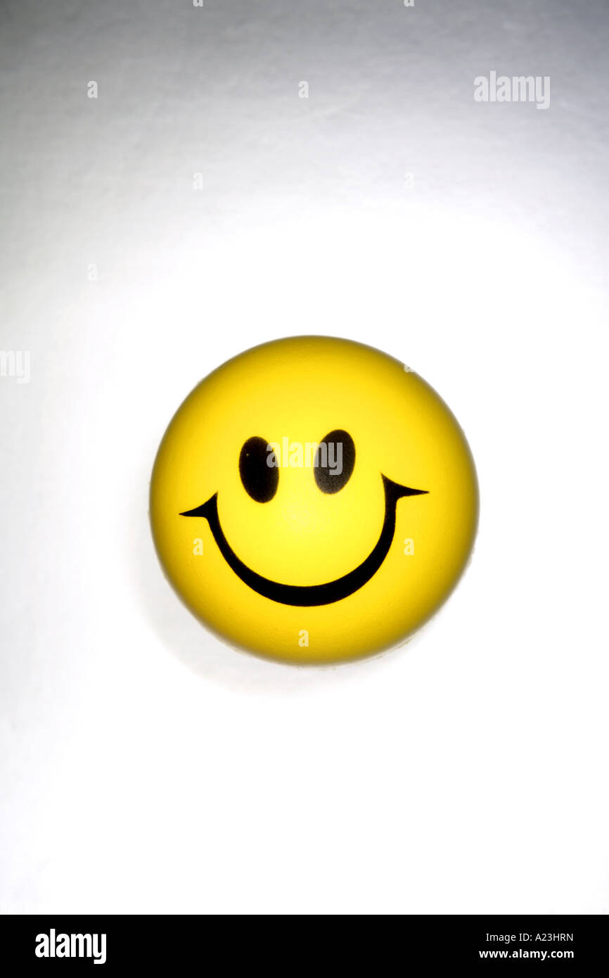 Smiley face icon hi-res stock photography and images - Alamy