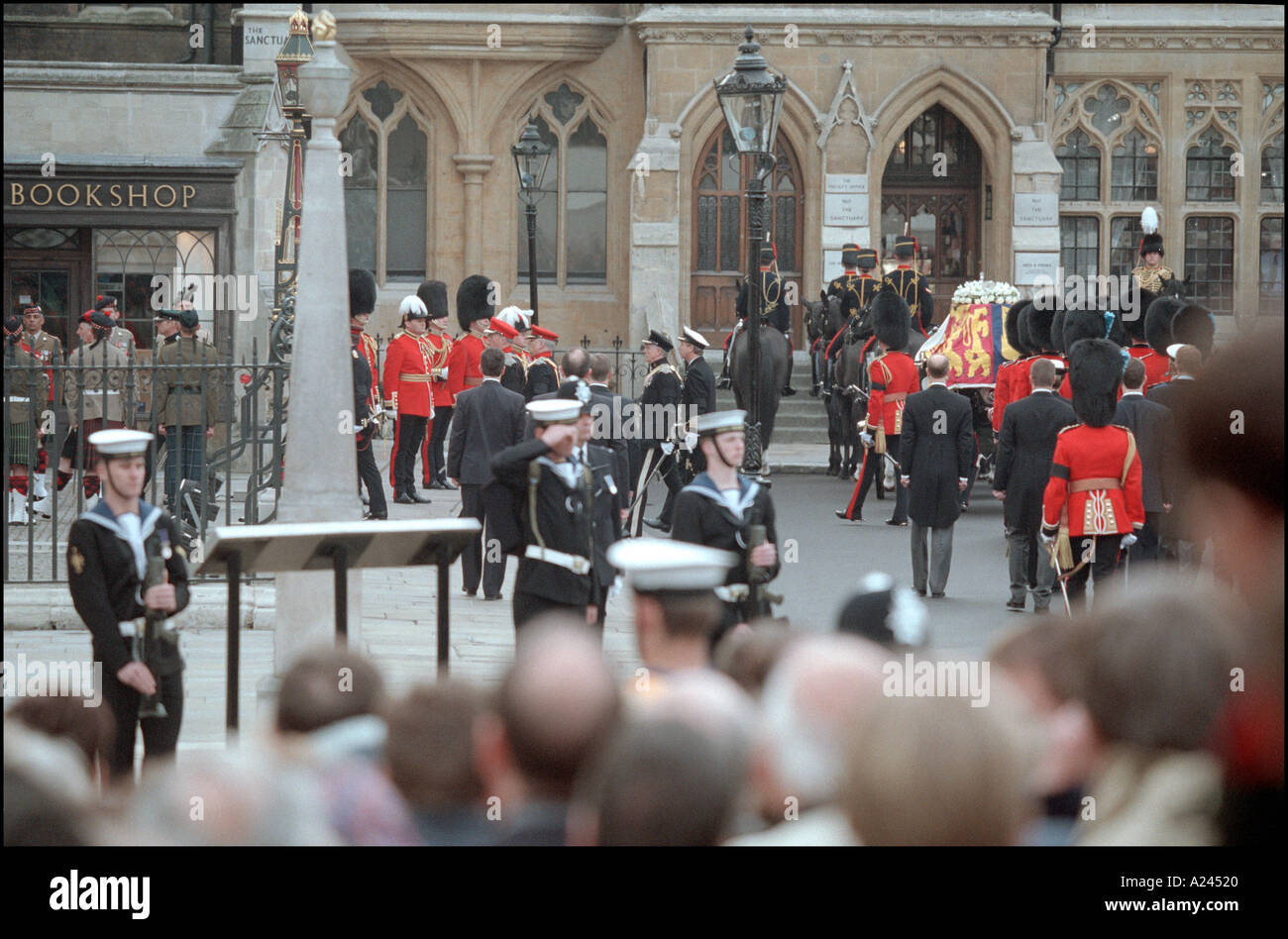 UK London 09 04 2002 During the funeral procession of HM Queen Elizabeth the Queen Mother Stock Photo