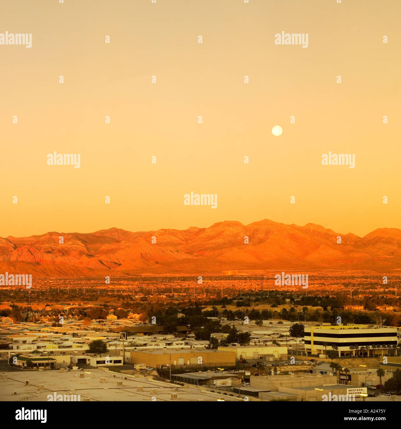 Moonrise Looking East Hi res Stock Photography And Images Alamy