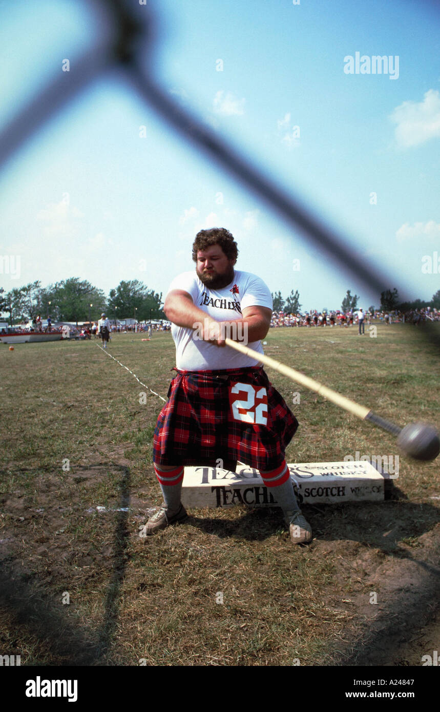 Heavyweight hammer toss hires stock photography and images Alamy
