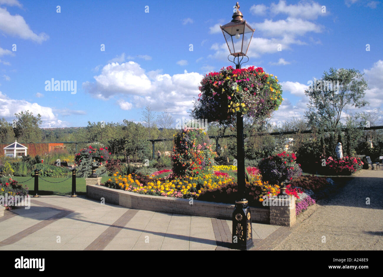 Formal display garden hi-res stock photography and images - Alamy