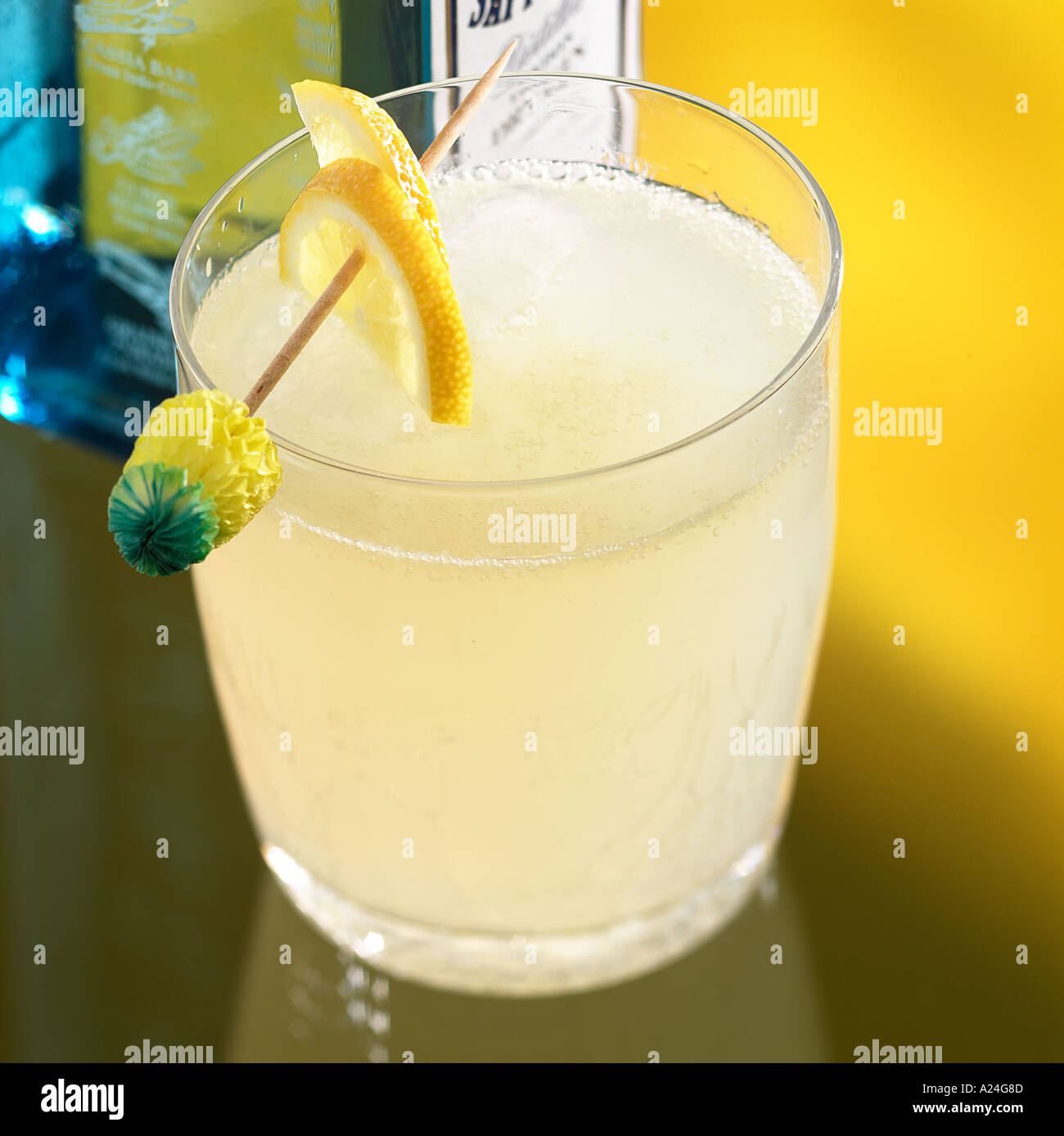 Cocktail Leap frog Ice lemon Gin Ginger Ale keywords drink alcohol long