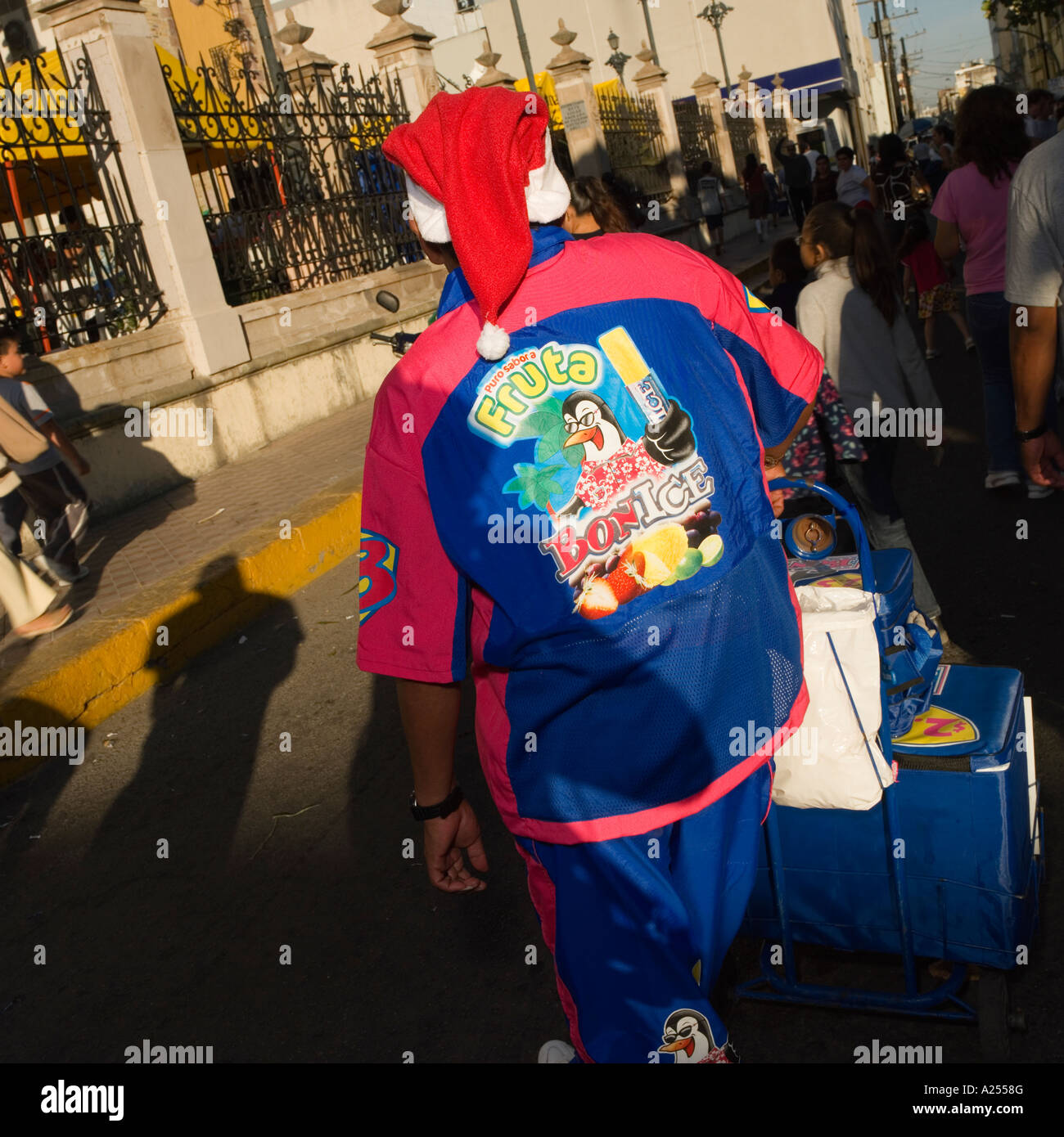 Ice cream vendor hat hires stock photography and images Alamy