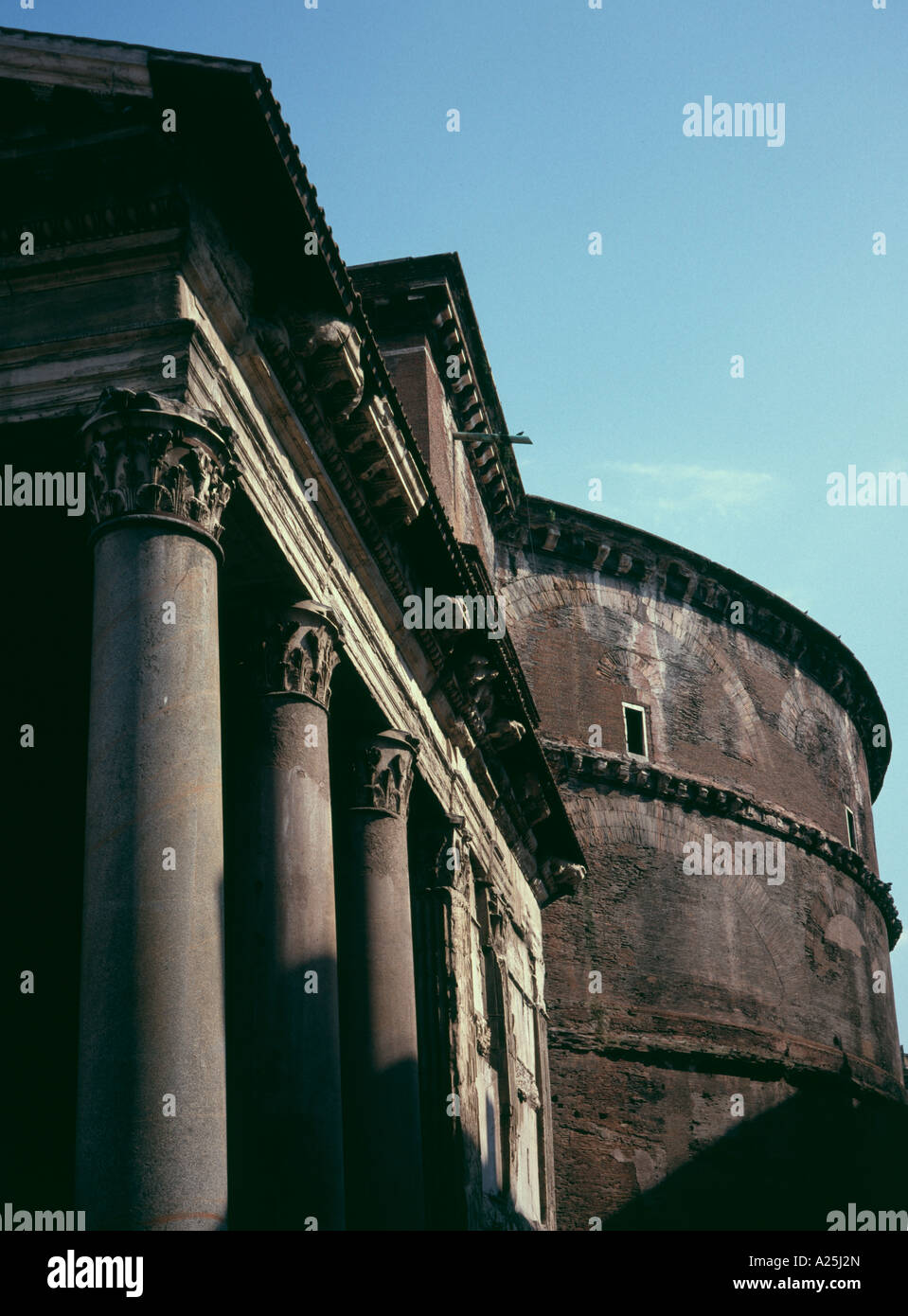 Pantheon and Piazza della Rotunda in Rome, Italy Stock Photo - Alamy
