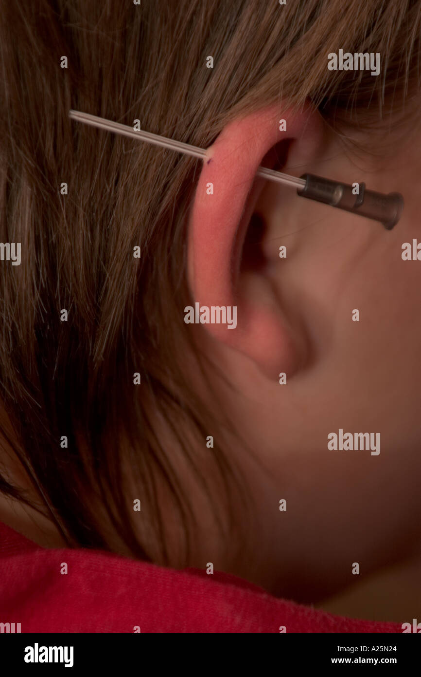 Pierced ear hires stock photography and images Alamy