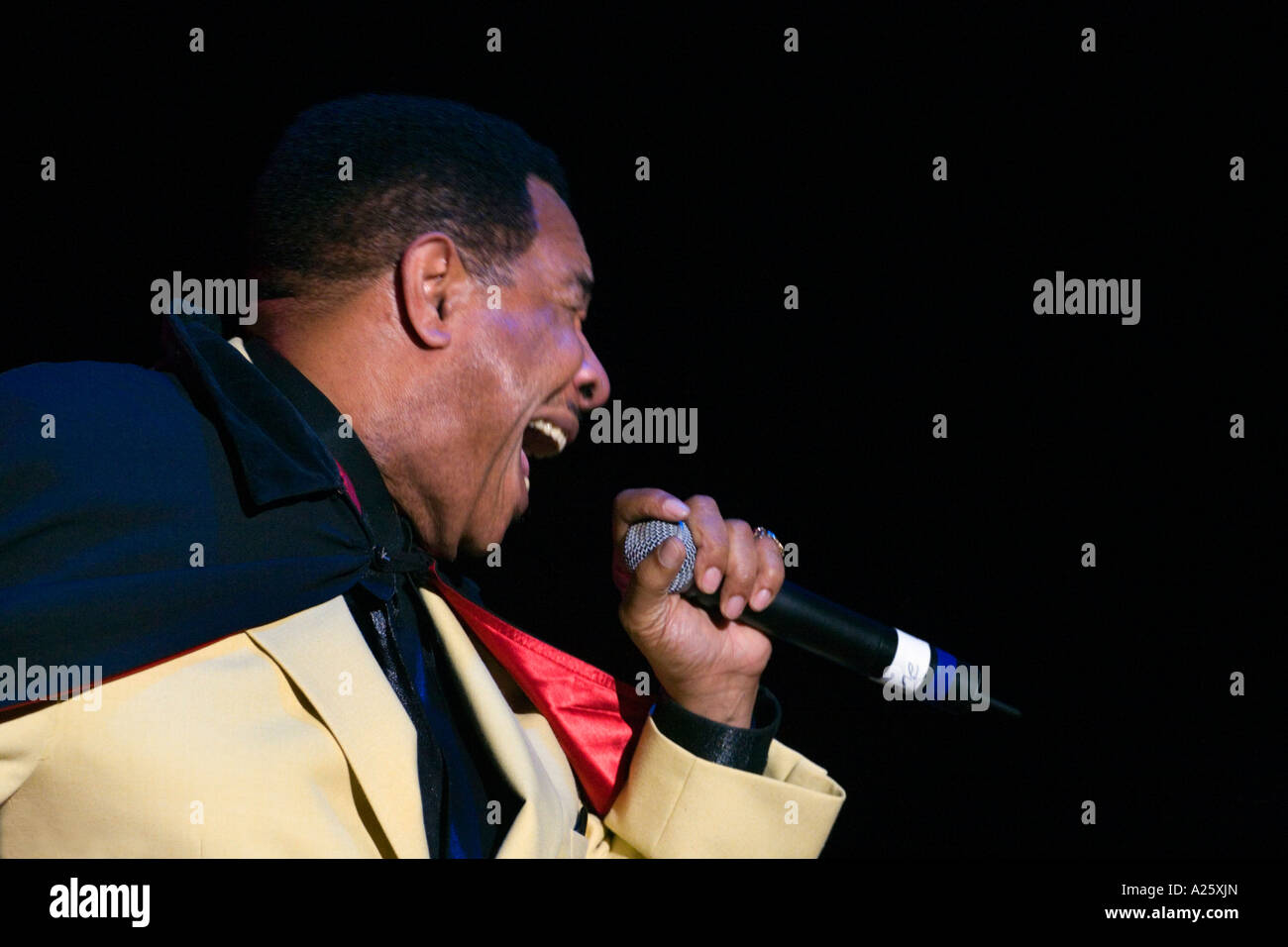GENE CHANDLER of the 4 KINGS OF RHYTHM BLUES sings at the MONTEREY BAY