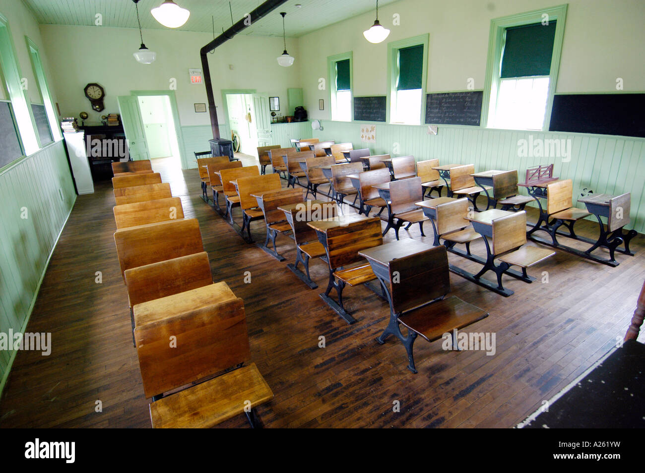 Early 1900s Ontario photo of kids at one-room schoolhouse Early 1900s Ontario photo of kids at one-room schoolhouse