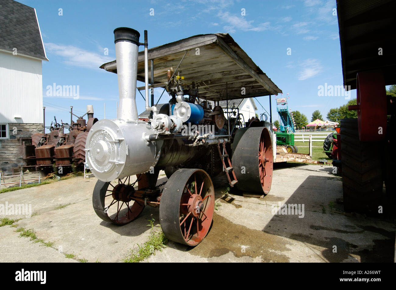 Historic steam powered farm tractor Stock Photo Alamy