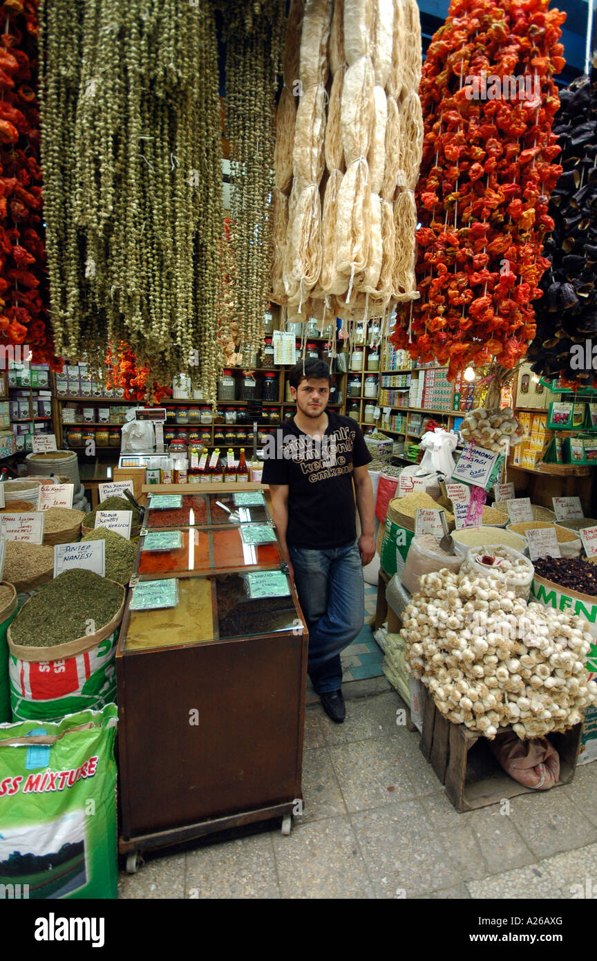 Turkish Shopkeeper Turkish shop shopkeeper store hi-res stock photography and images - Alamy