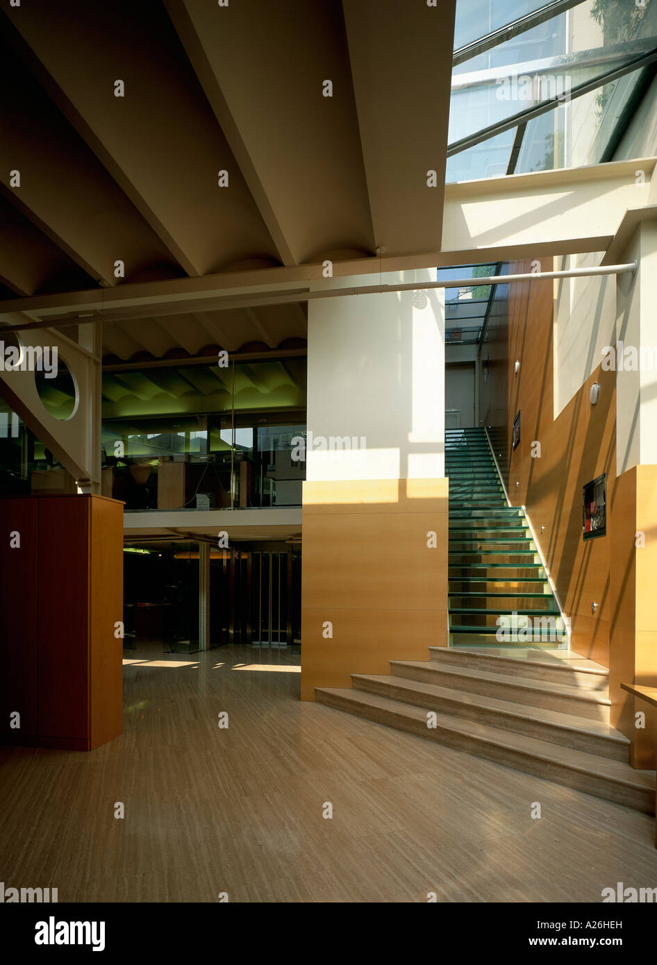 Spacious office interiors hi-res stock photography and images - Alamy