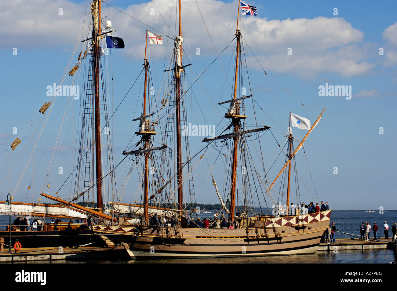 Replica Of The Jamestown Settlers Ship Godspeed On Display In Yorktown ...