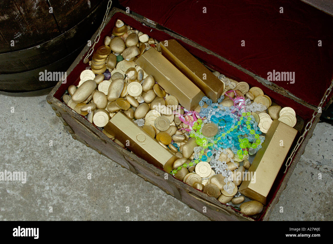 Treasure chest filled with gold coins and bars Stock Photo Alamy