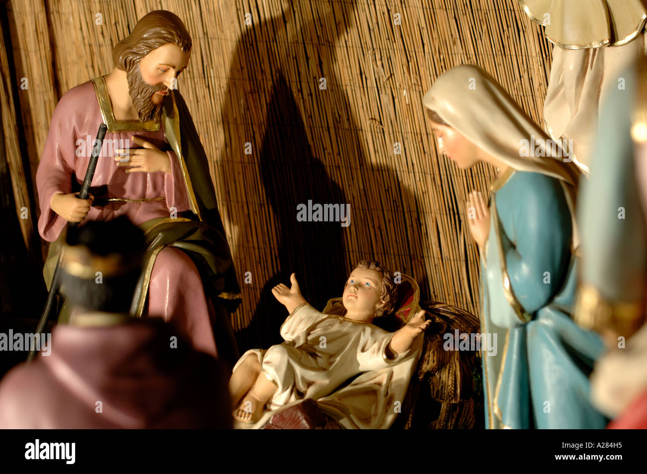 Nativity Scene Statues Stock Photo Alamy