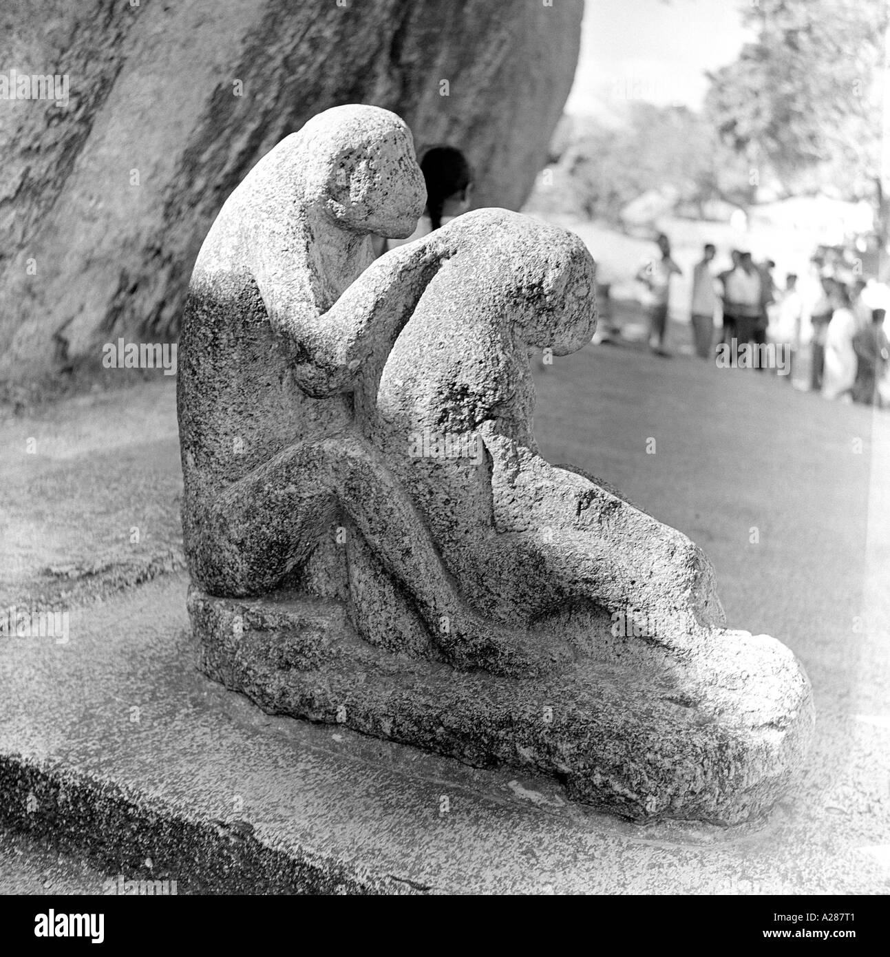 MAA76592 Stone Monkey Sculpture In Mahabalipuram Tamilnadu 7th Century India Stock Photo
