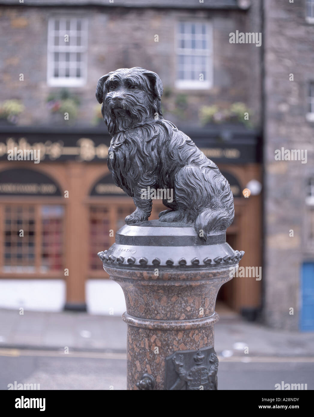 'Greyfriar's Bobby' dog statue, Edinburgh, Lothian, Scotland, United