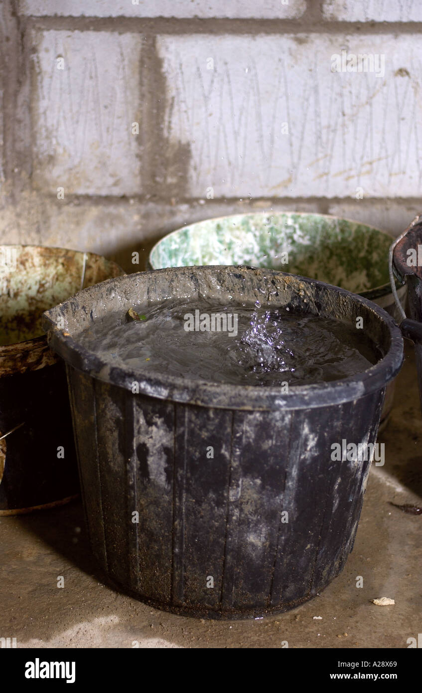 Raining buckets hires stock photography and images Alamy