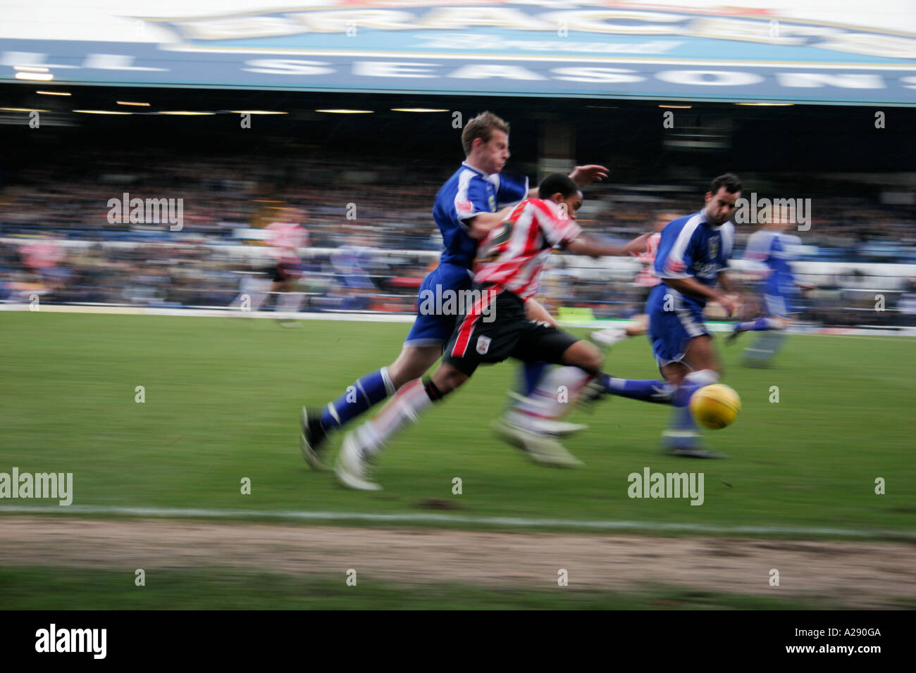 SIXTEEN-YEAR-OLD THEO WALCOTT PLAYING FOR SOUTHAMPTON AGAINST CARDIFF