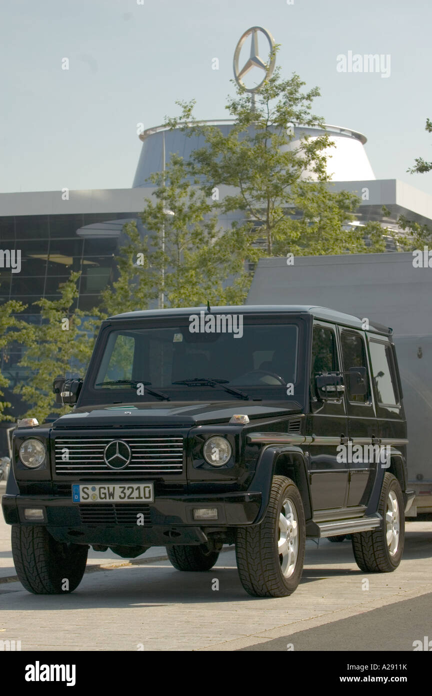 Ge wagen outside front entrance of the mercedes Benz Museum in Stuttgart Stock Photo