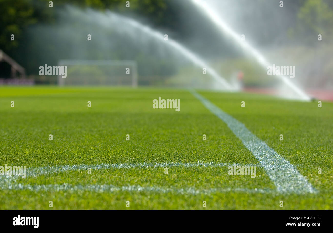 Sprinklers pitch hi-res stock photography and images - Alamy