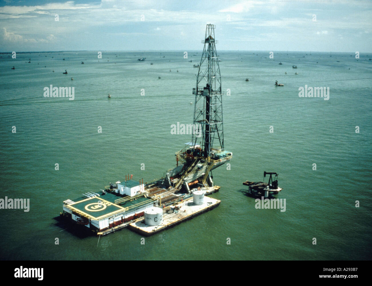 Lagoven Oil Company drilling platform on Lake Maracaibo Zulia State Venezuela Stock Photo