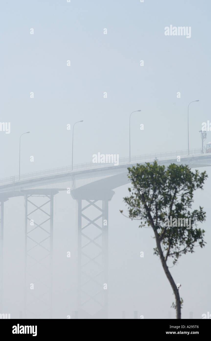 Metal bridge in middle hi-res stock photography and images - Alamy