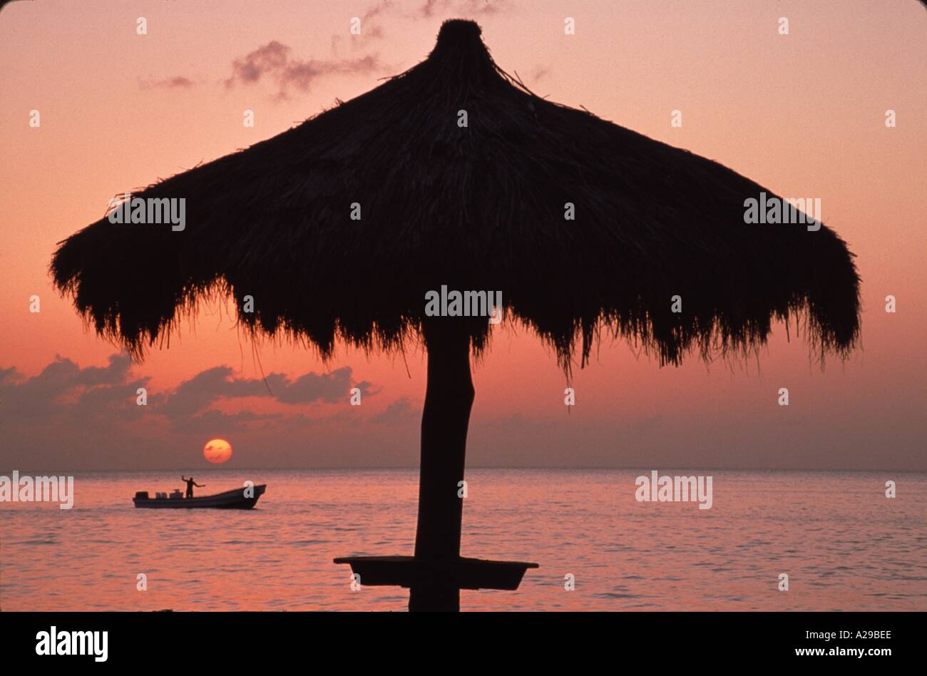 Fishing umbrella hi-res stock photography and images - Page 27 - Alamy