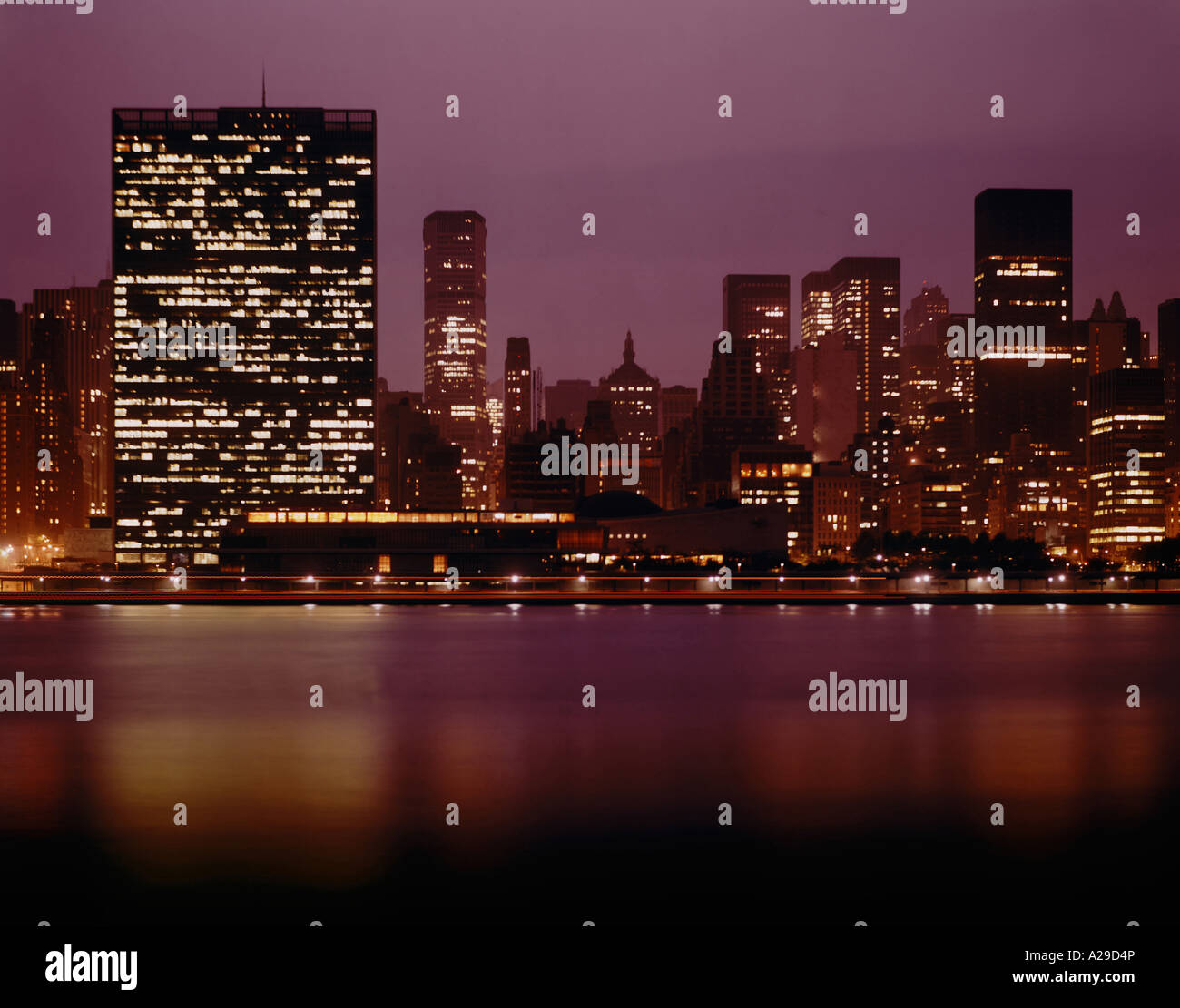 New York City skyline at dusk as the lights come on Stock Photo - Alamy