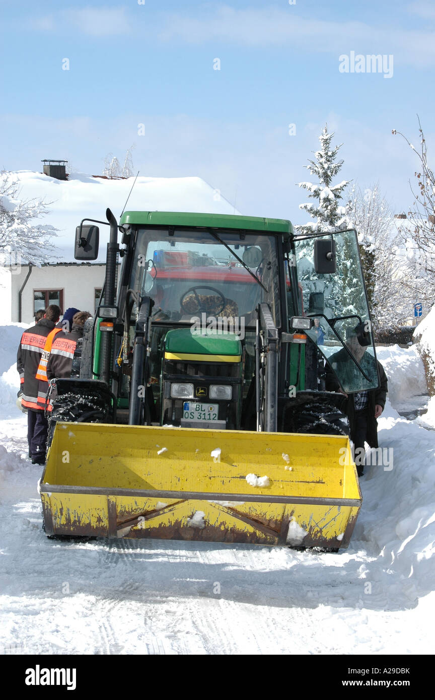 Tractor to the rescue Stock Photo Alamy