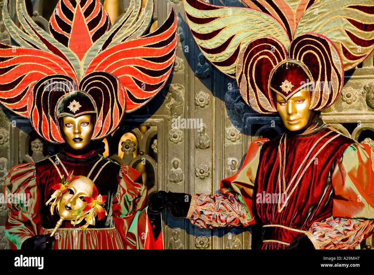 Venice carnival ball outfit hi-res stock photography and images - Alamy