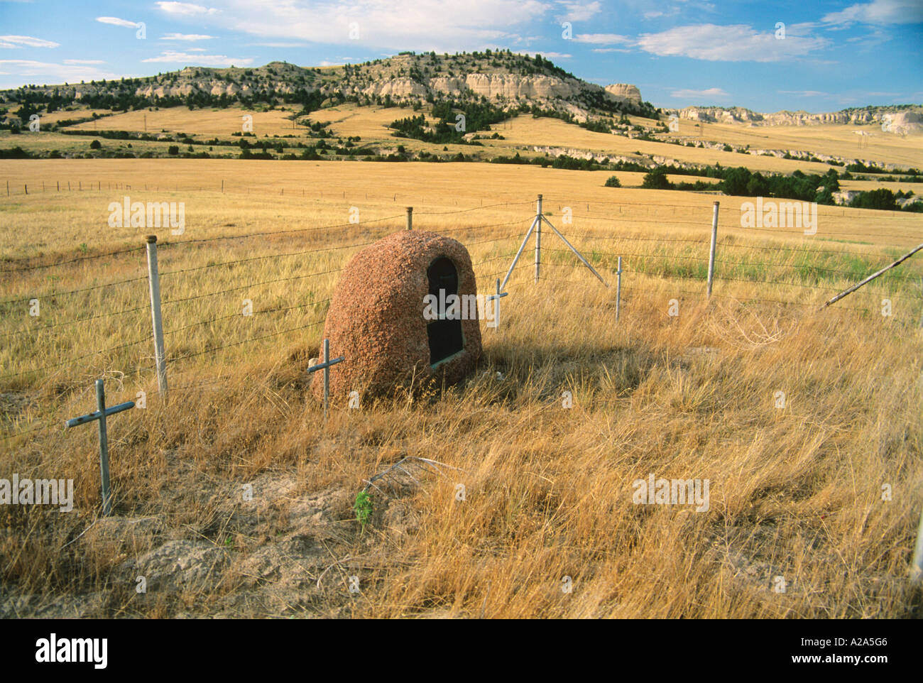 Pioneer gravesite on the Oregon Trail near Gering, Nebraska Stock Photo