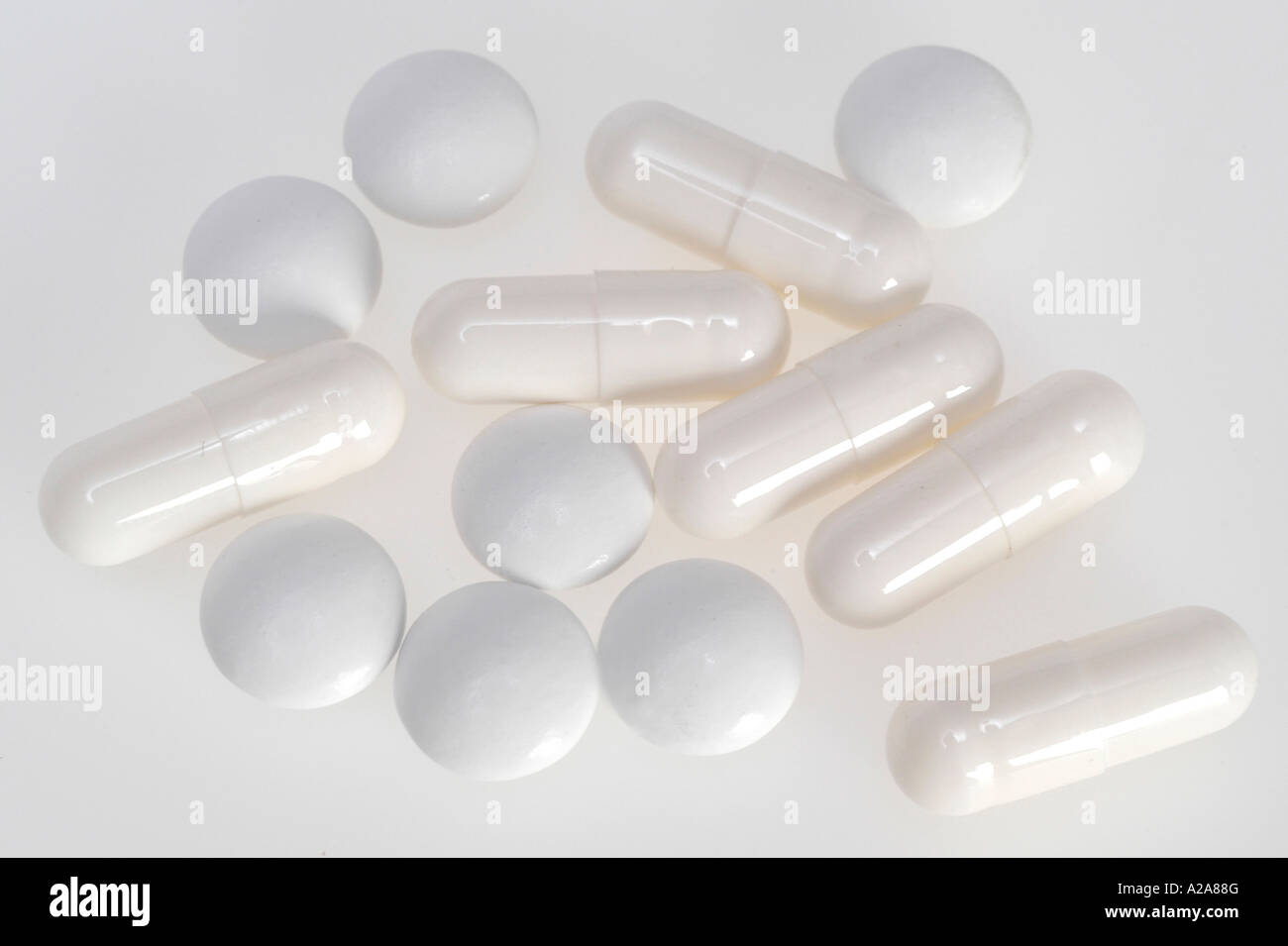 Pill medication hi-res stock photography and images - Alamy