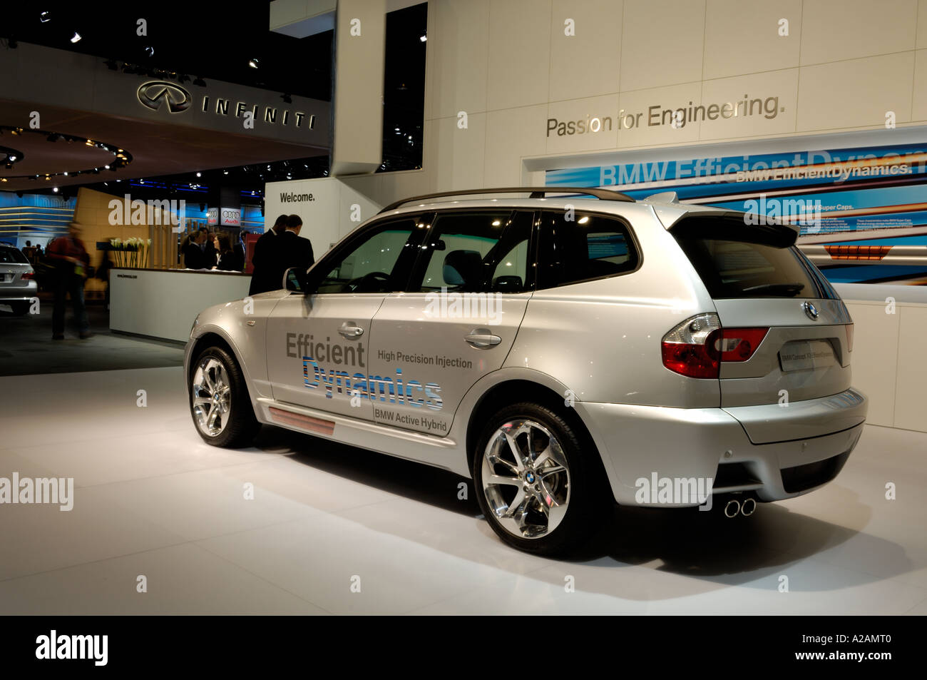 Auto, BMW X3 3,0 d, Langlauf-Fahrzeug, Bj. 2003-blau, innere besichtigen,  Innenansicht, Cockpit, Technik/Zubehör, acc Stockfotografie - Alamy