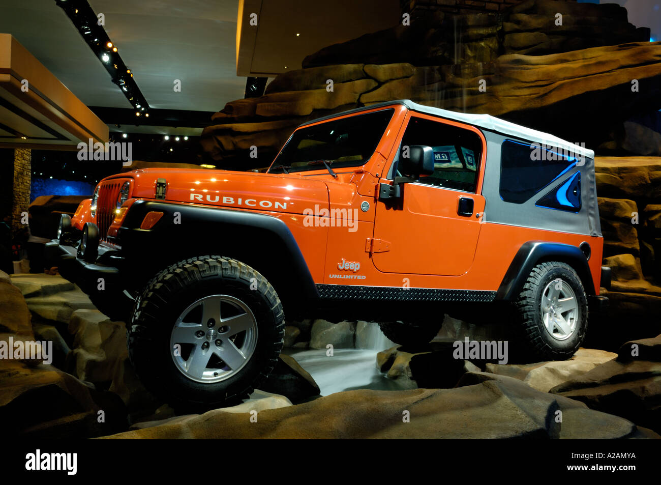 Orange jeep wrangler hi-res stock photography and images - Alamy