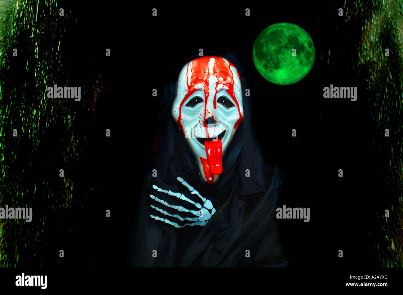 Scream mask hi-res stock photography and images - Alamy