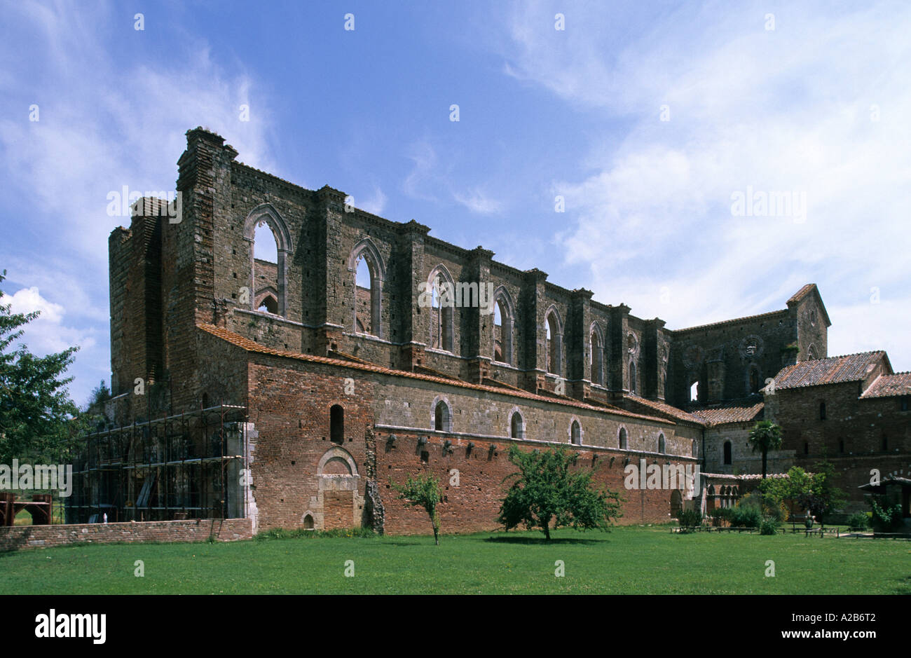 Ruin of church San Galgano Tuscany Stock Photo