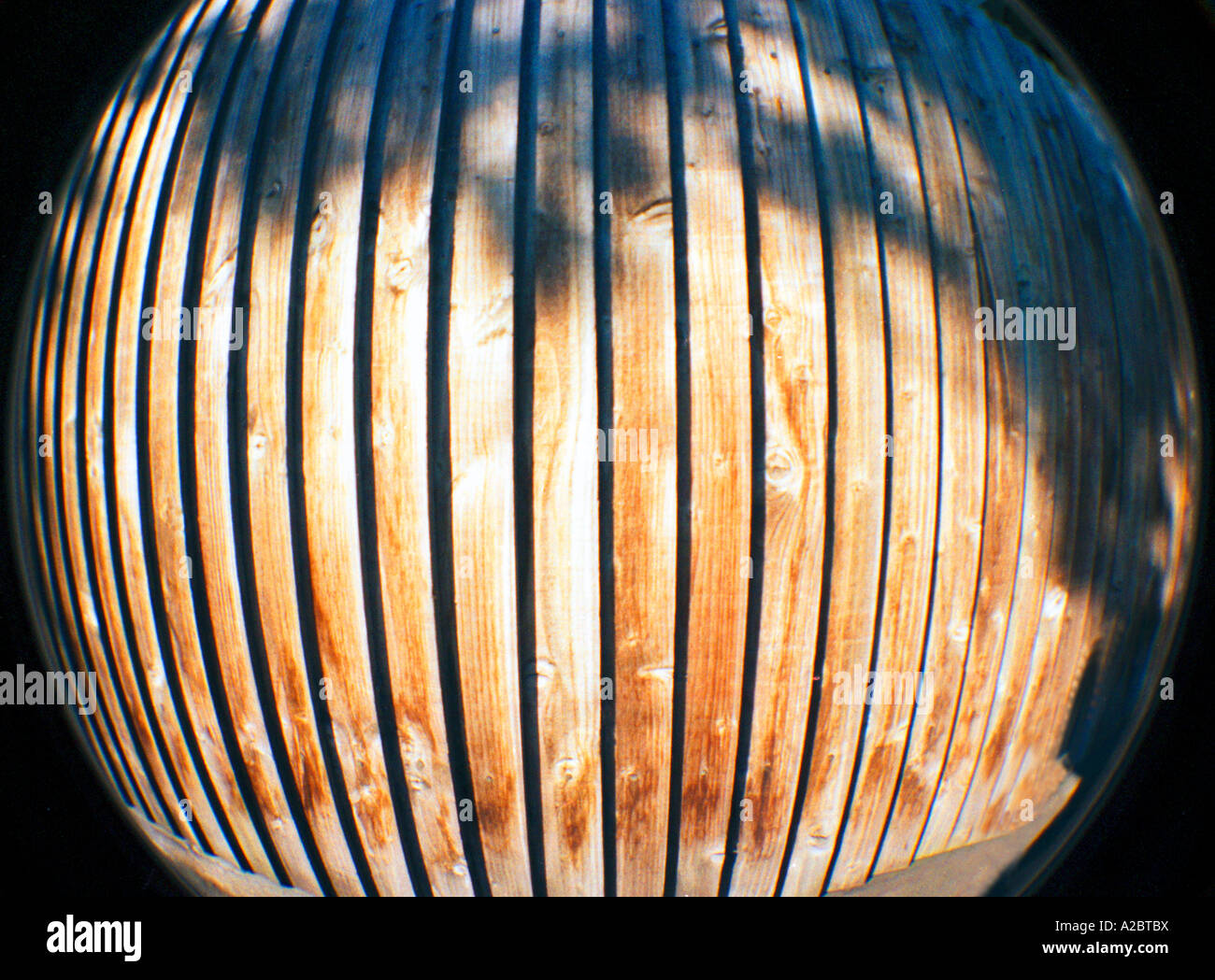 Wooden garden fence Stock Photo - Alamy