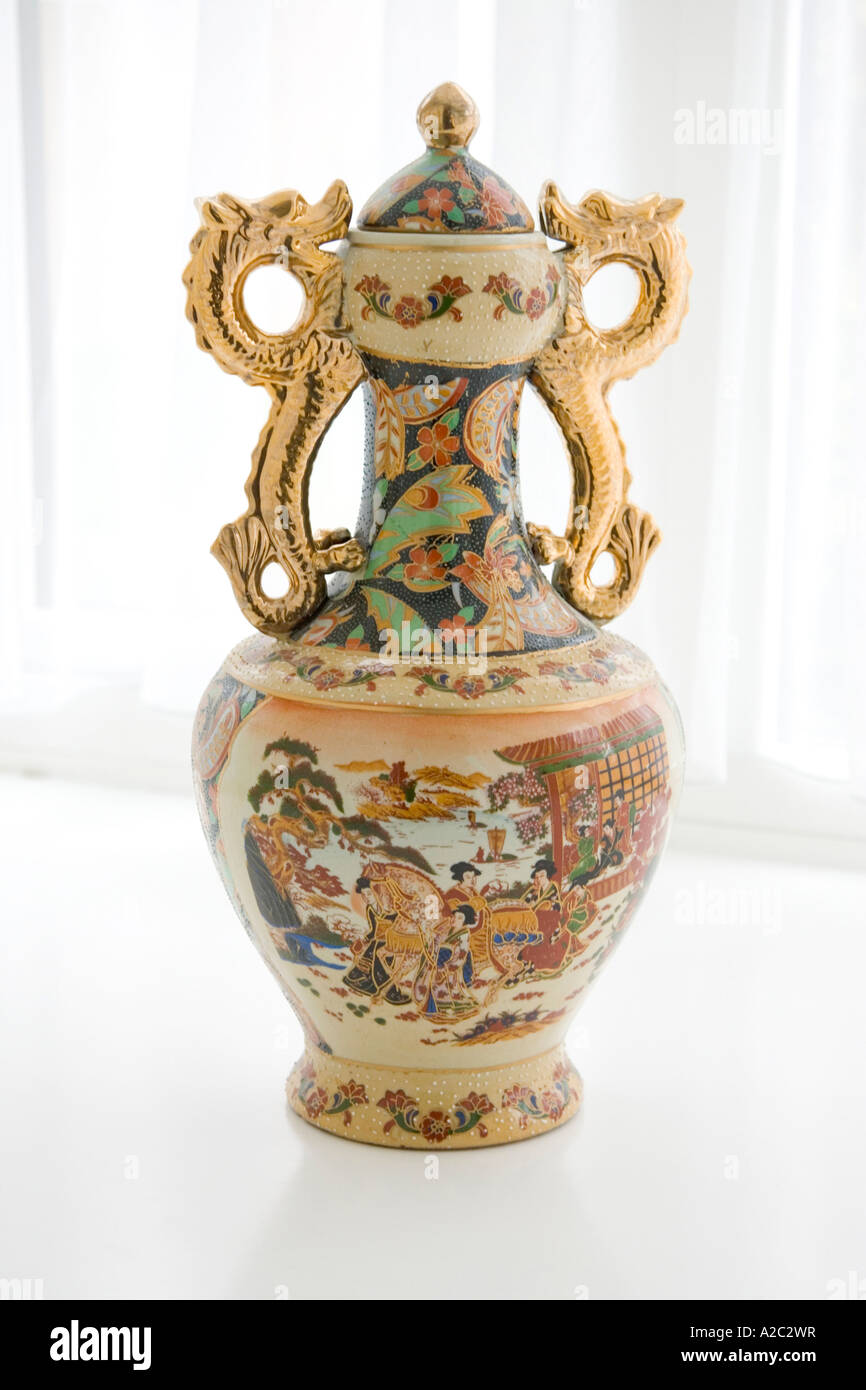 oriental style vase Stock Photo - Alamy
