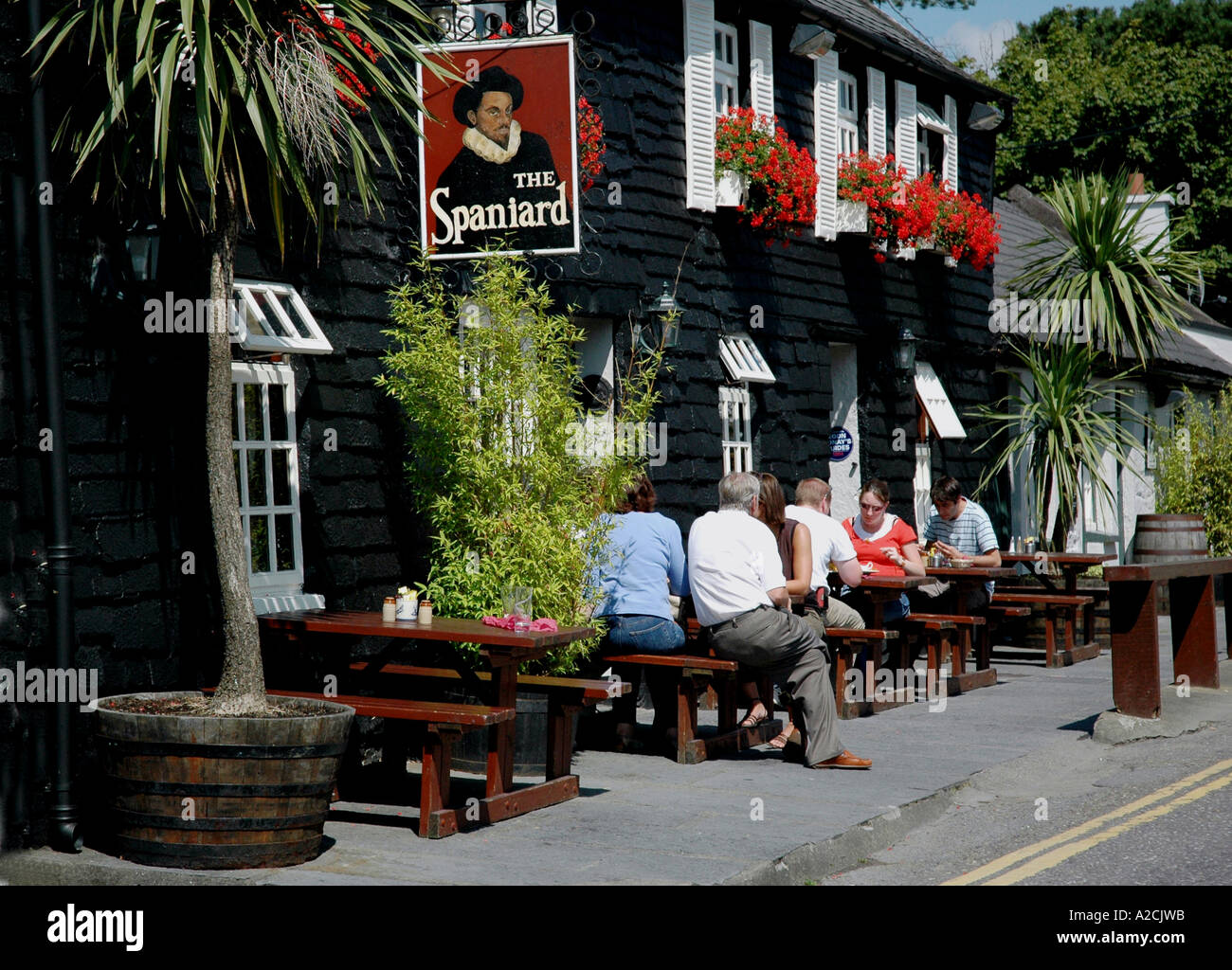 The Spainiard     A  Notable Kinsale Pub  Guinness Stock Photo