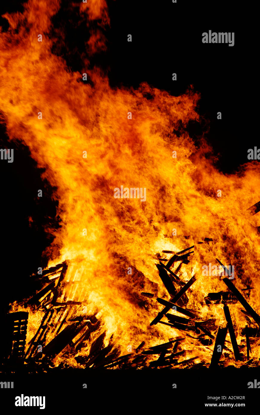Bonfire burning at night Stock Photo - Alamy