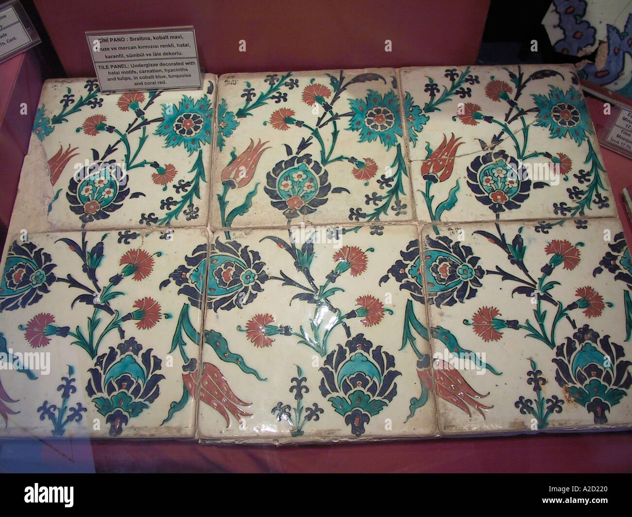 Iznik tiles hi-res stock photography and images - Alamy