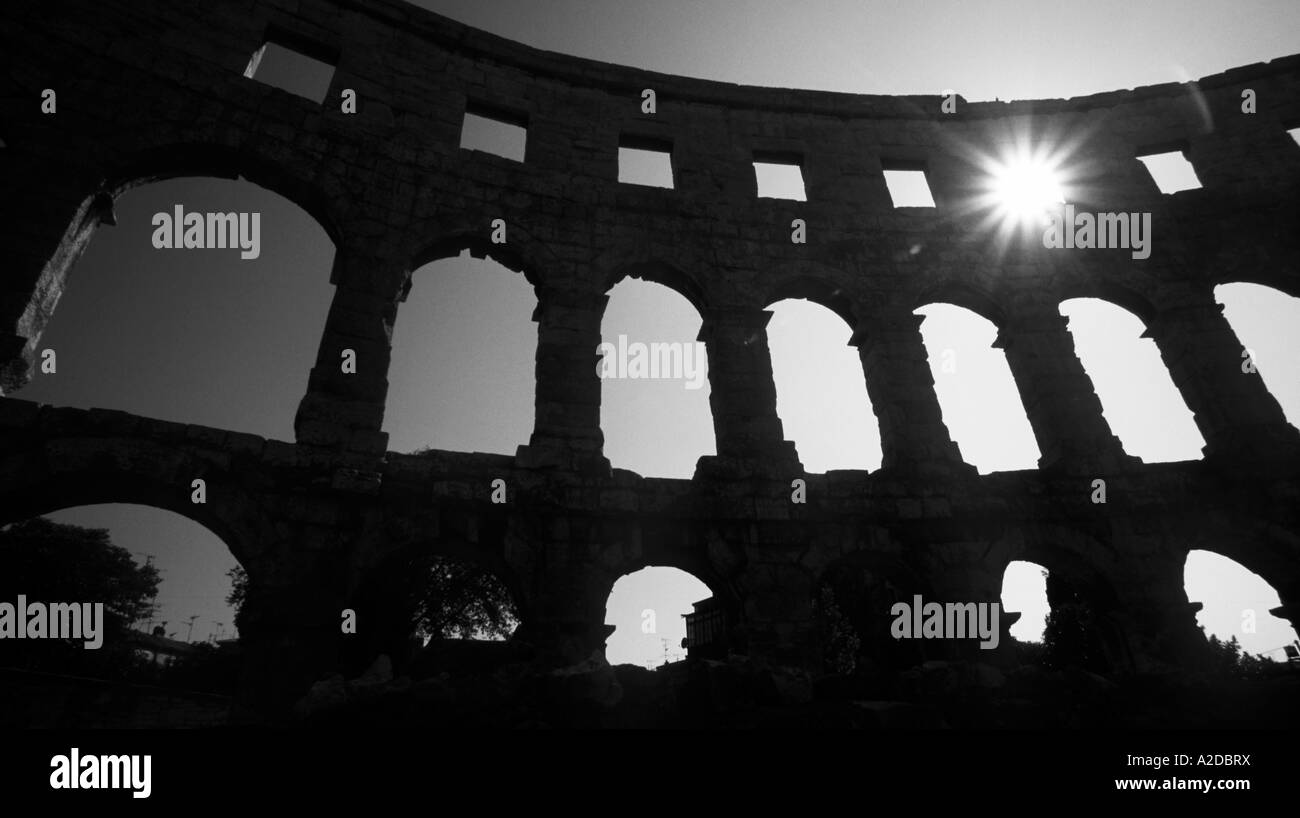 Amphitheater amphitheatre art Black and White Stock Photos & Images - Alamy