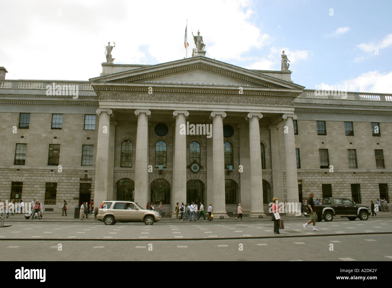 Post Office O'Connell street Dublin Ireland Eire Stock Photo Alamy
