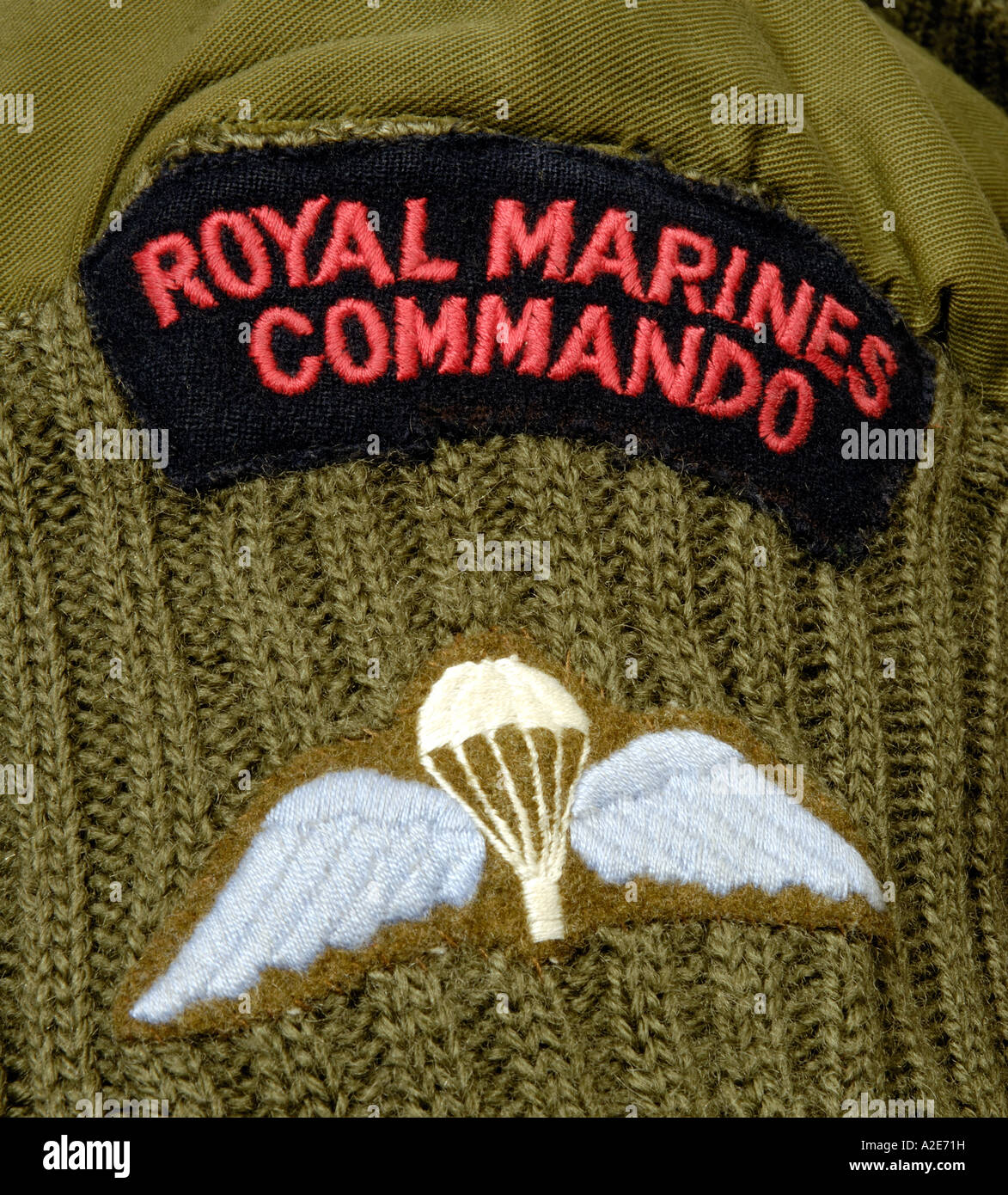 How to find rmro badge in royal marines uniform?